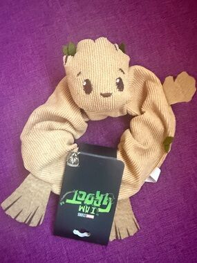 Groot Plush Knit Scrunchie - Beige